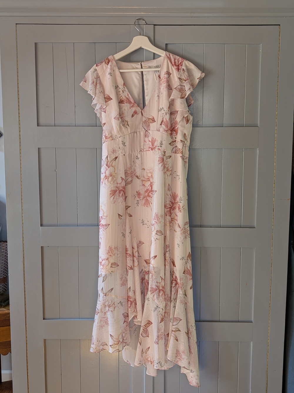 Ever New Blush Floral V-Neck Ruffle Midi Dress